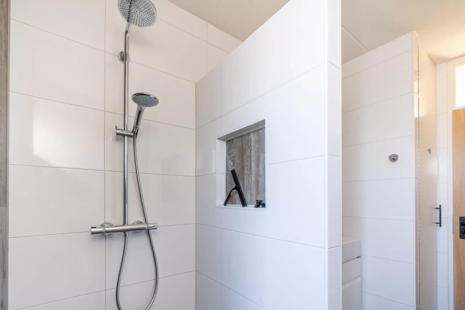 Juliana 130-Bathroom