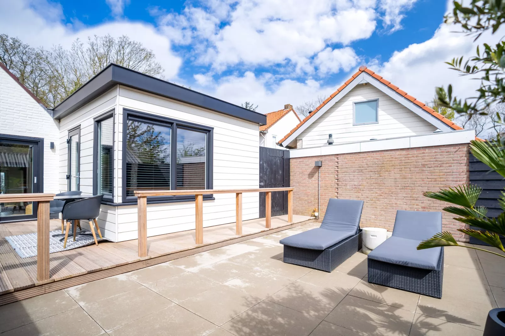 Zee van Tijd-Terrace