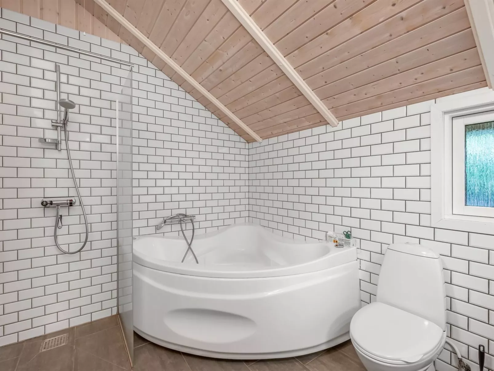 "Bole" - 10km from the sea-Drinnen