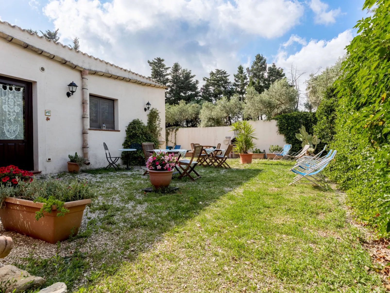 Casale Colomba-Outside
