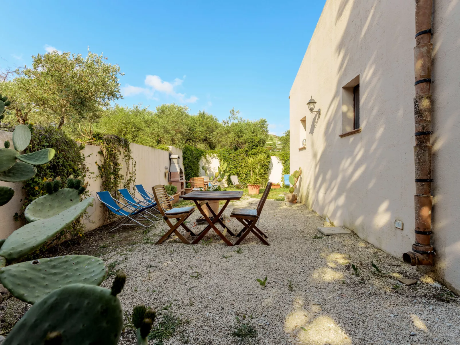 Casale Colomba-Outside