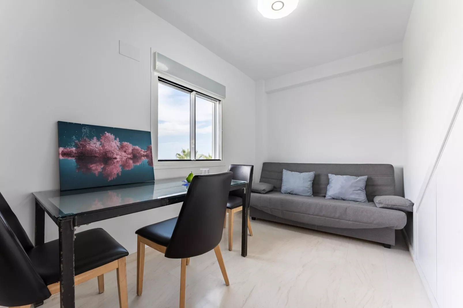 CT 376 - Faro's Calypso Duplex Penthouse - Walking distance to Beach-Living room