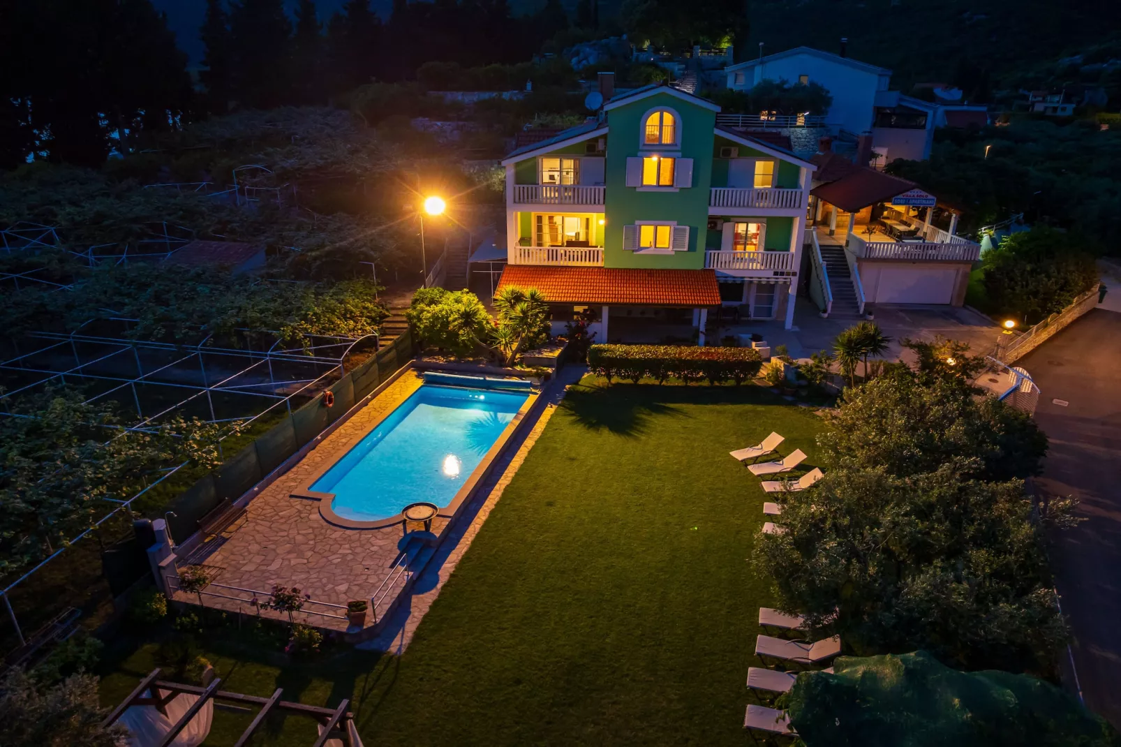 Villa Green Paradise-Exterior in summer