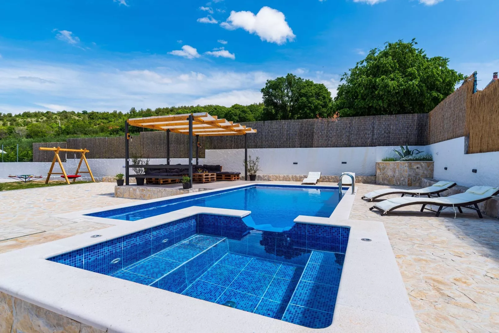 Holiday home Agro Casa-Piscine