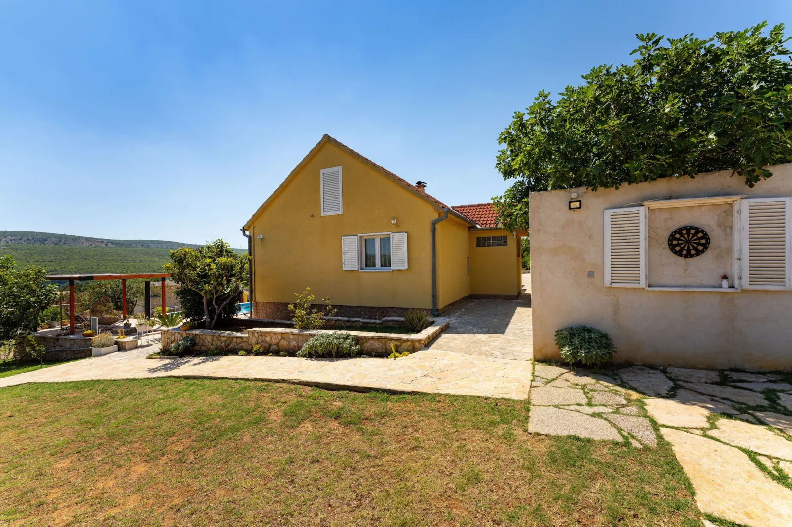 Villa Sucic with private pool-Außenbereich Sommer