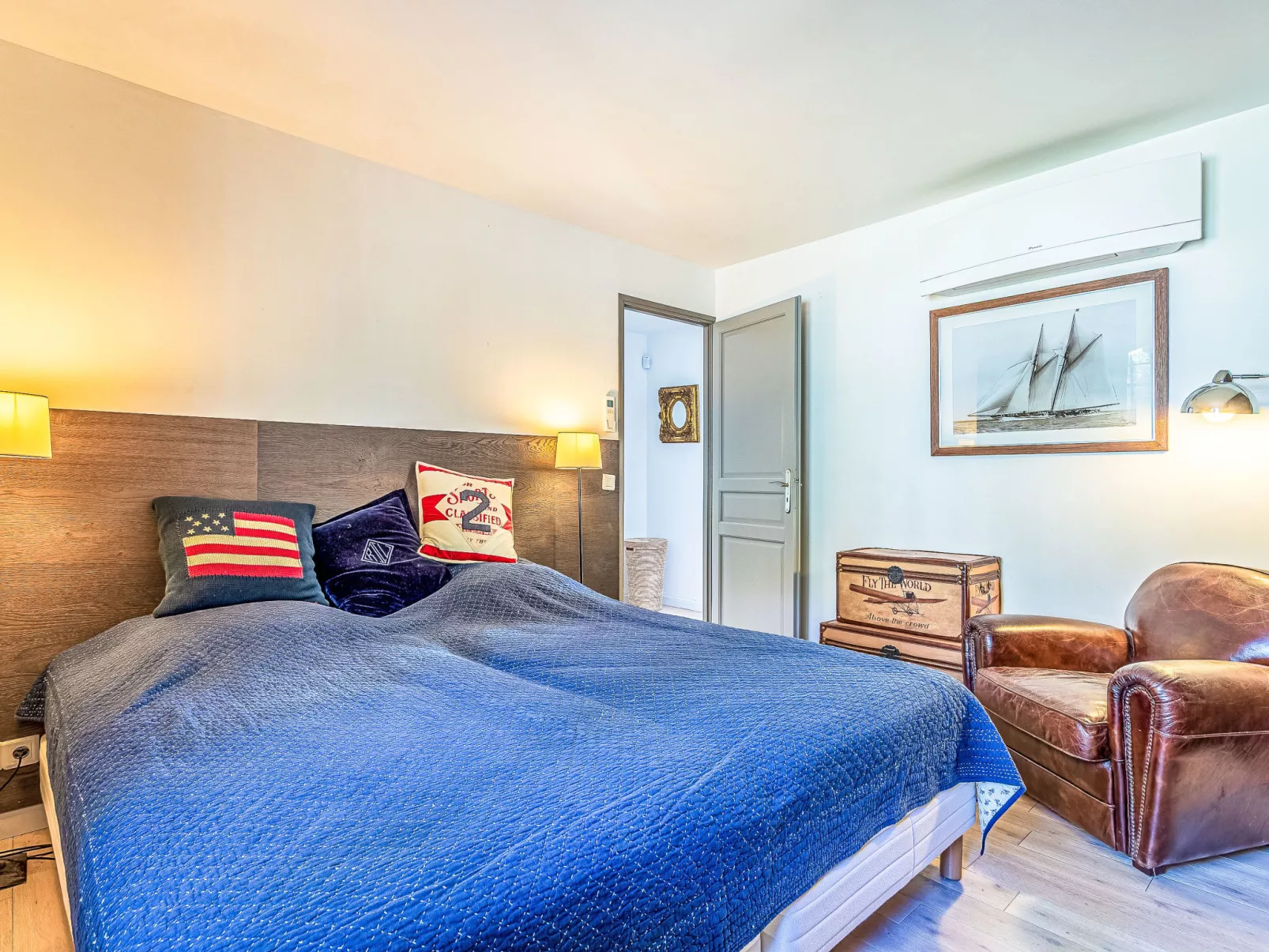 Villa du Canadel-Inside