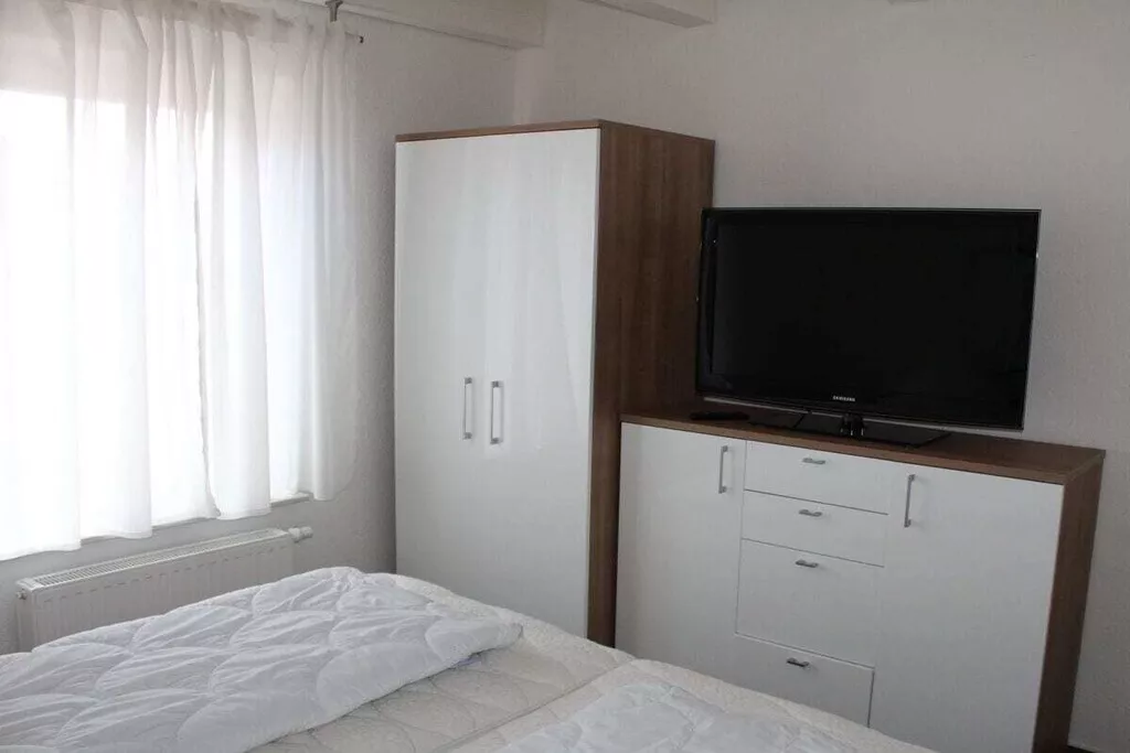 512145-Nicht zugeordnet