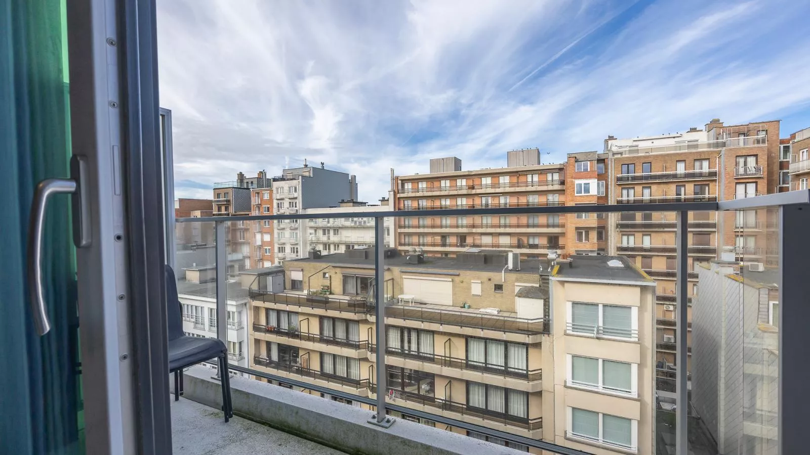 Kingston I - 0701 + parking 3-Outdoor