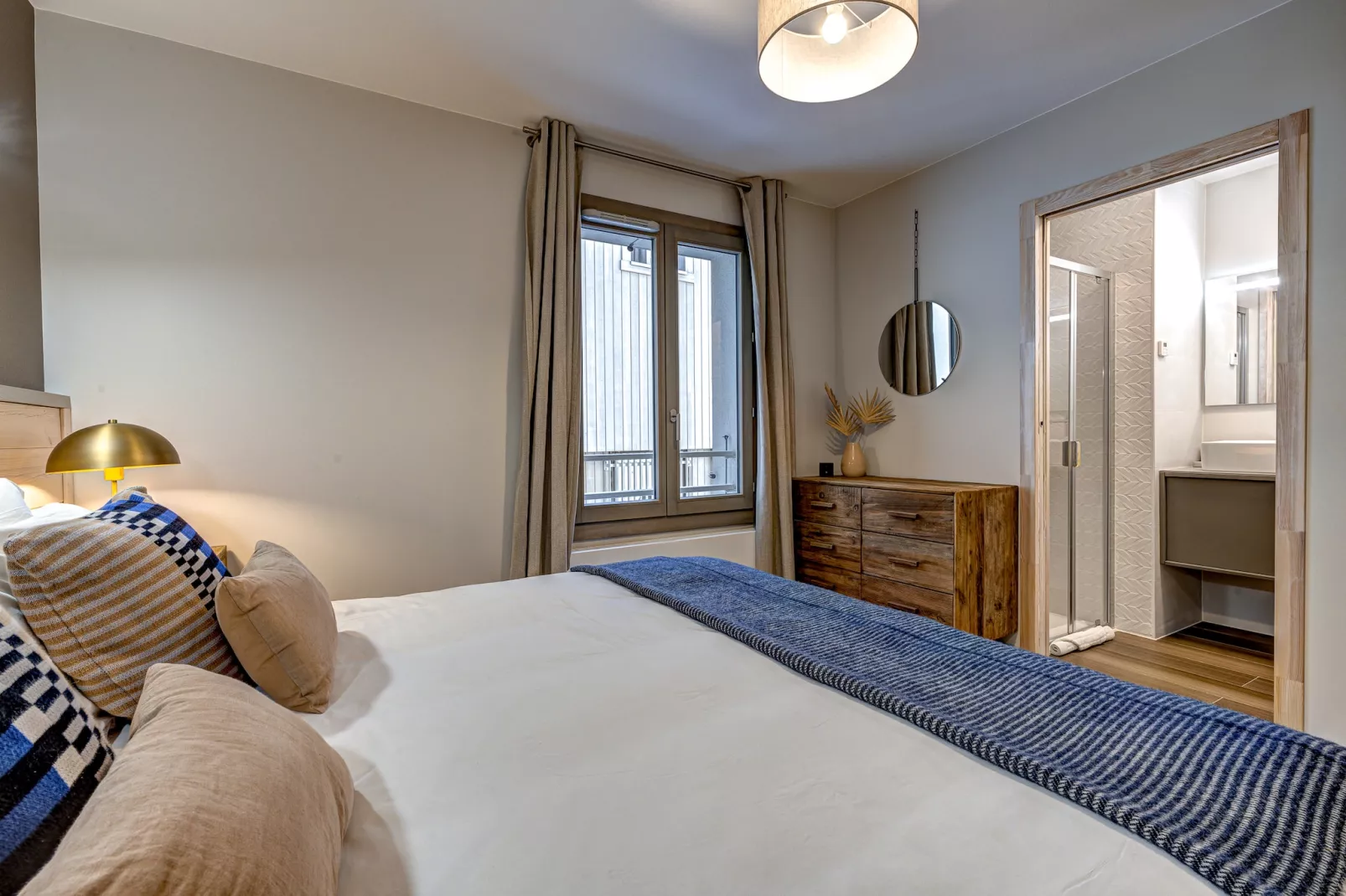 White Pearl A11-Bedroom