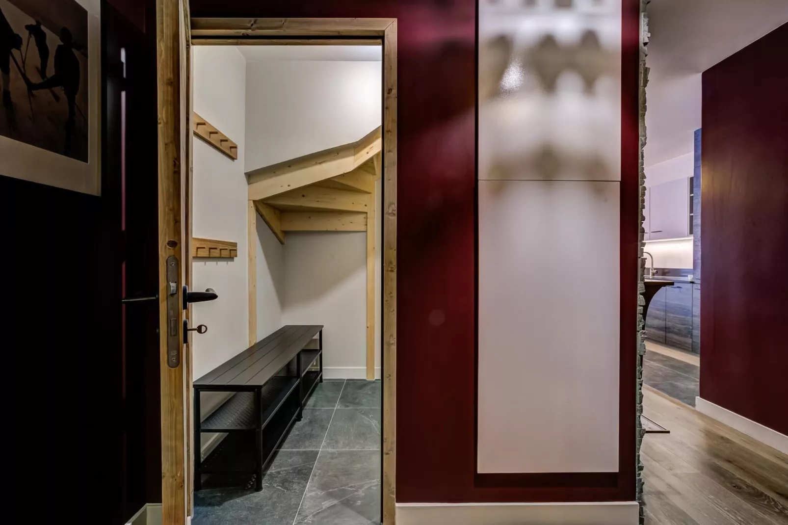 White Pearl A31-Landing