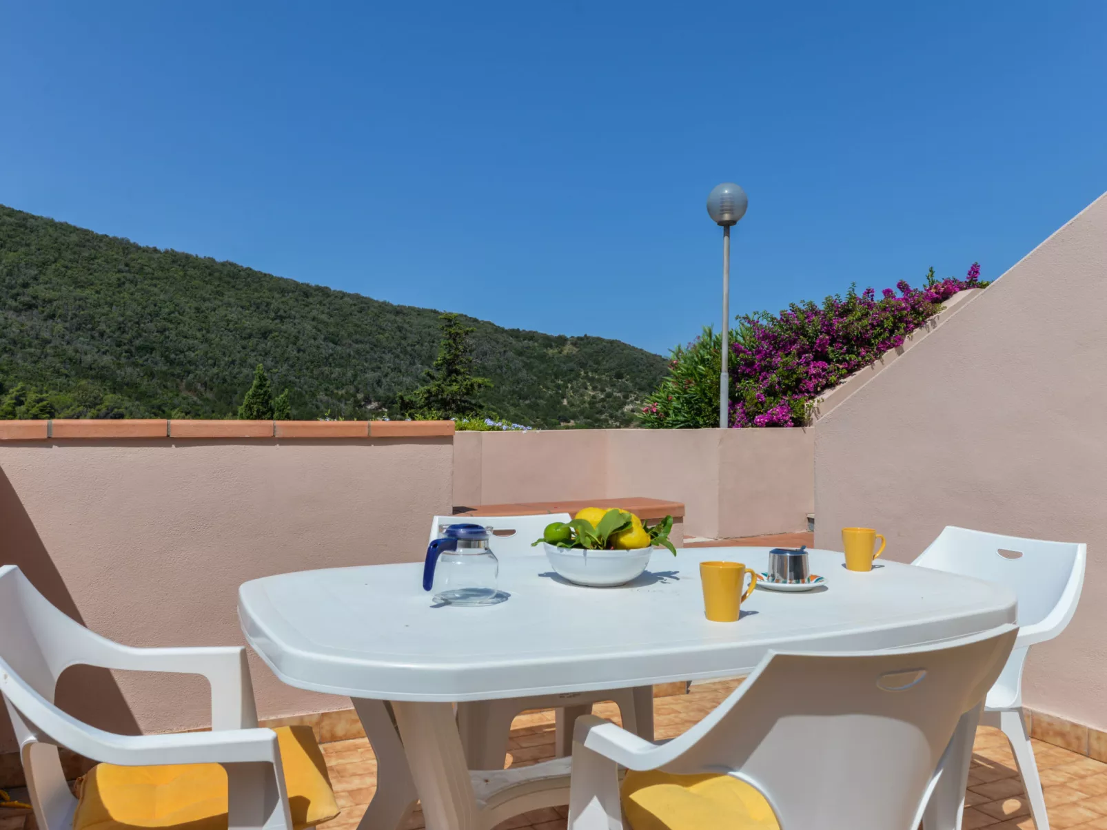 Cala Rossa-Outside