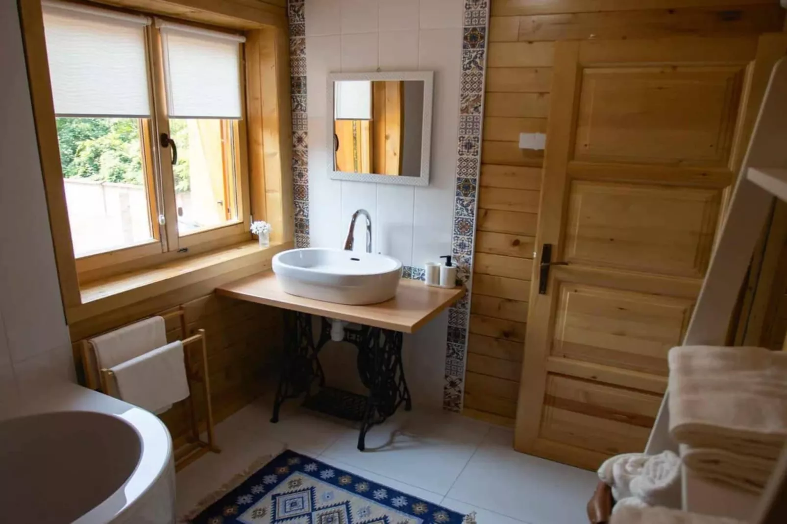Wooden House Vučedol - Four bedroom villa-Bathroom