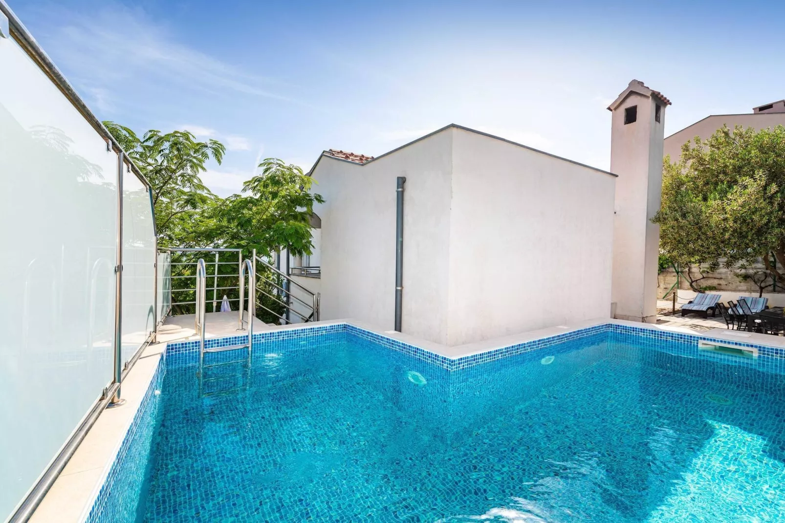 Sea view apartment Dajana-Piscine