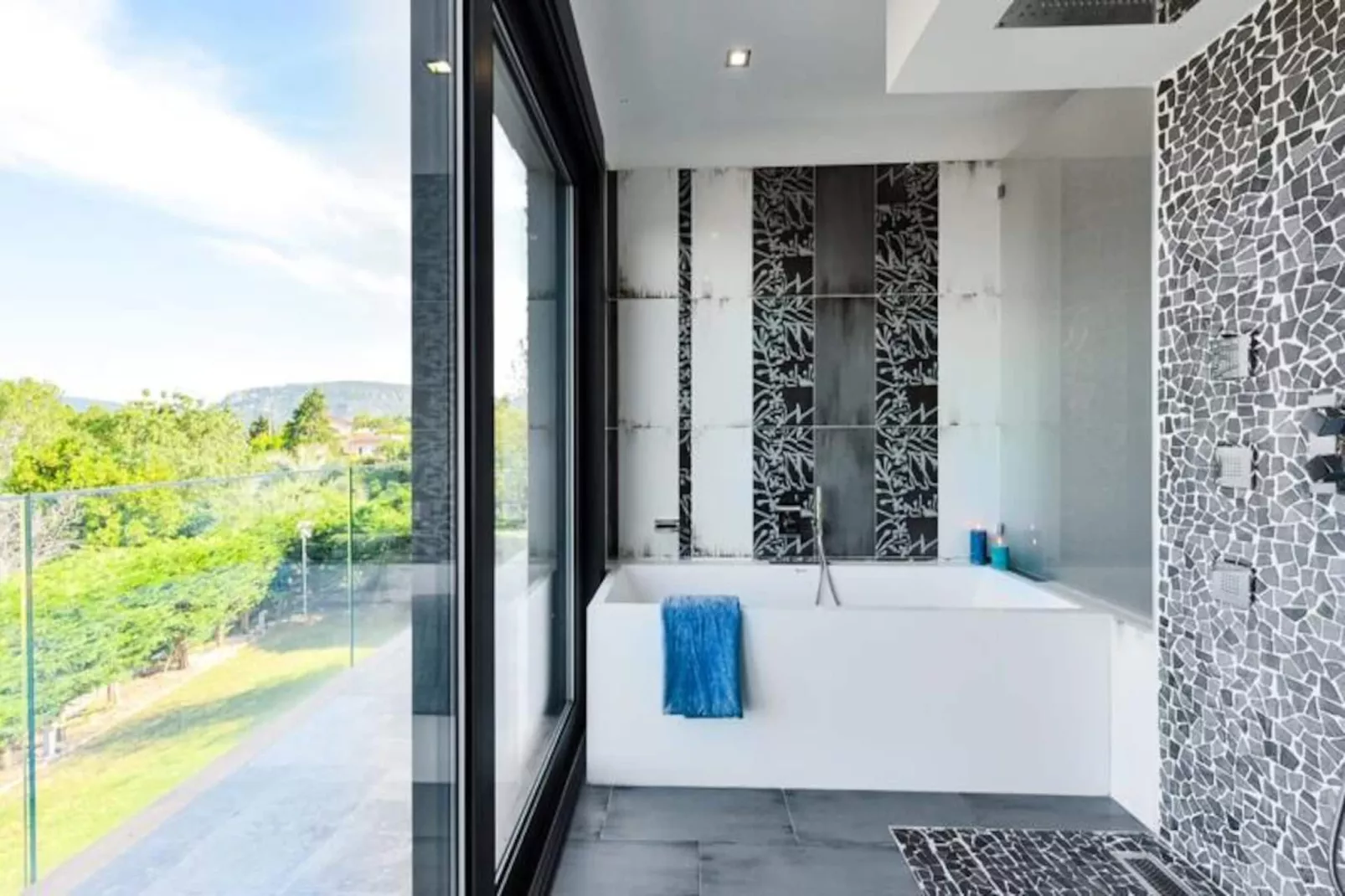 Résidence Villa D&rsquo;architecte Avec Piscine Chauff&eacute;e Pour 10 !-Nicht zugeordnet