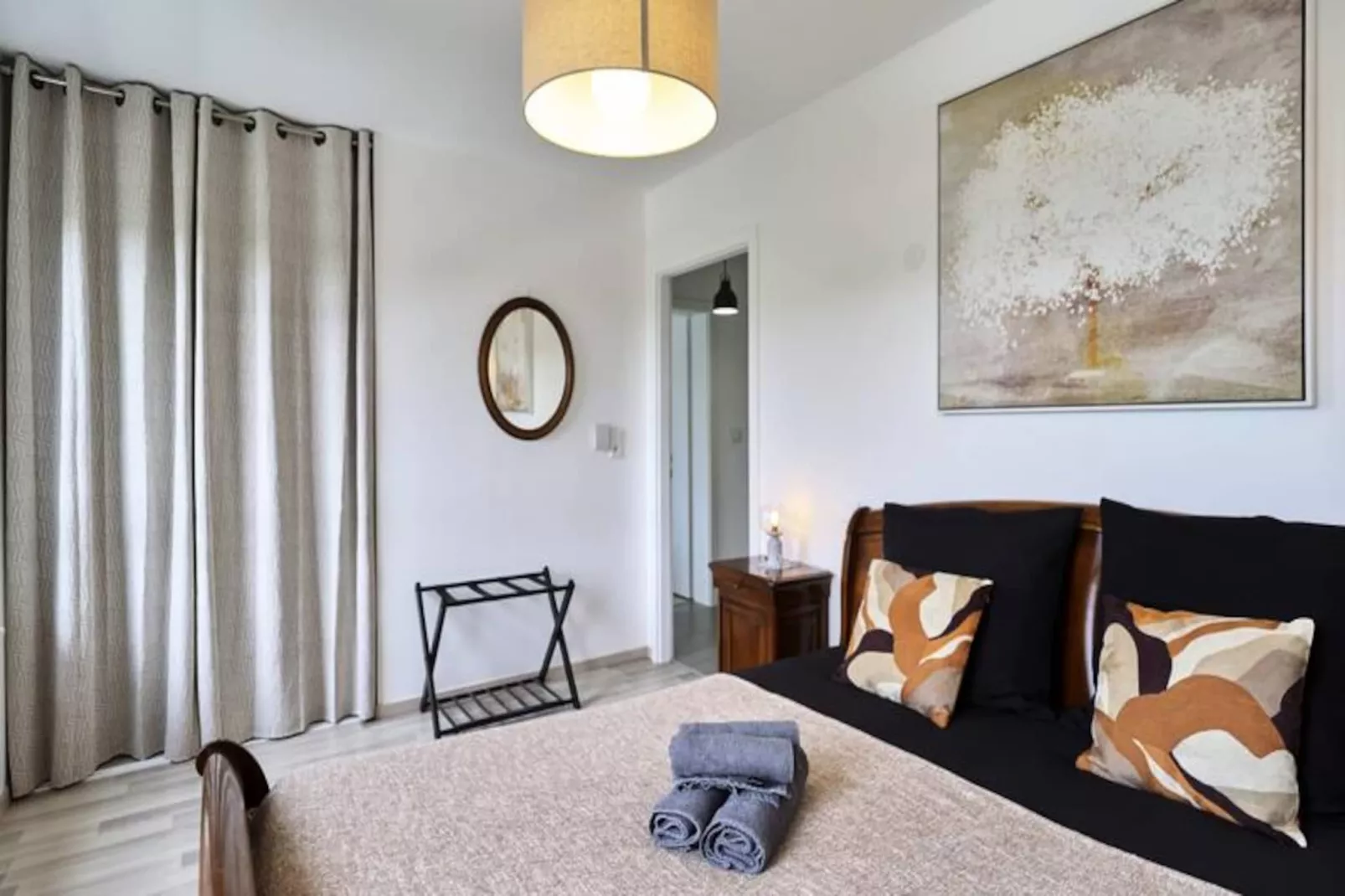 Dans Les &eacute;toiles - 2 Chambres Proche Centre Ville Avec Parking Inclus-Non tagué