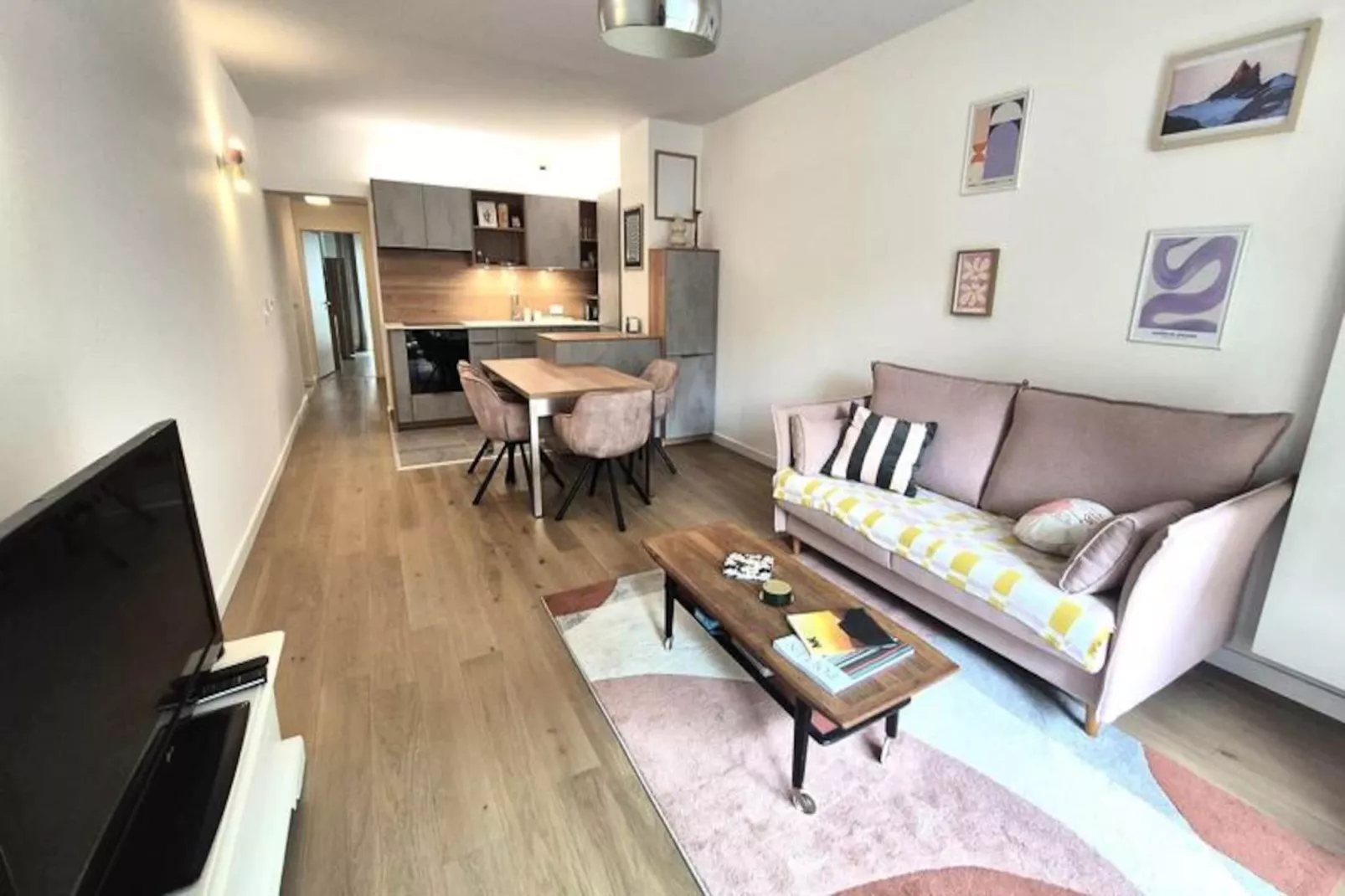 Résidence Paris-Untagged