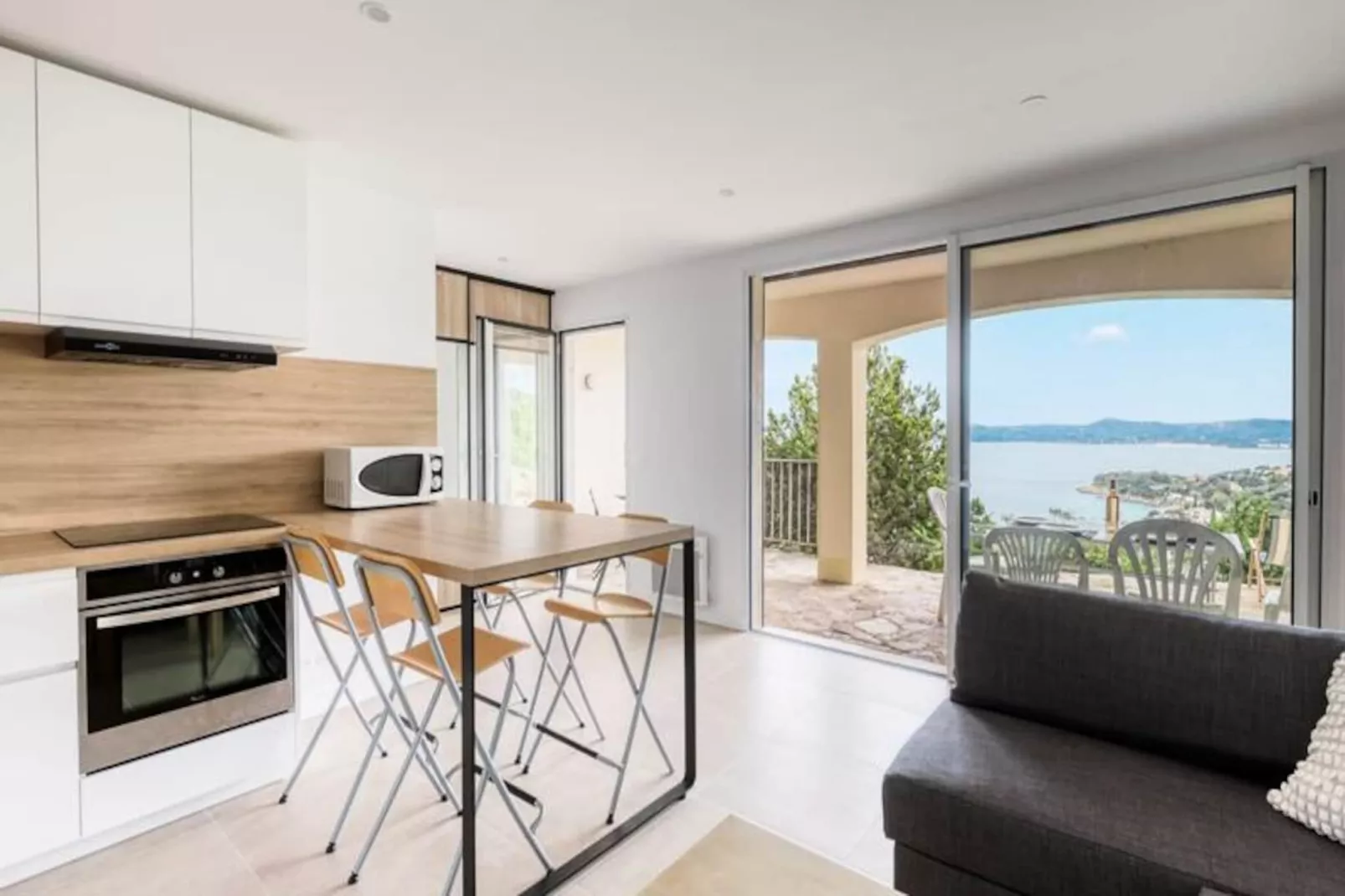 Résidence T2 Lumineux Avec Terrasse Et Vue Mer &ndash; Le Lavandou, Aiguebelle-Non tagué