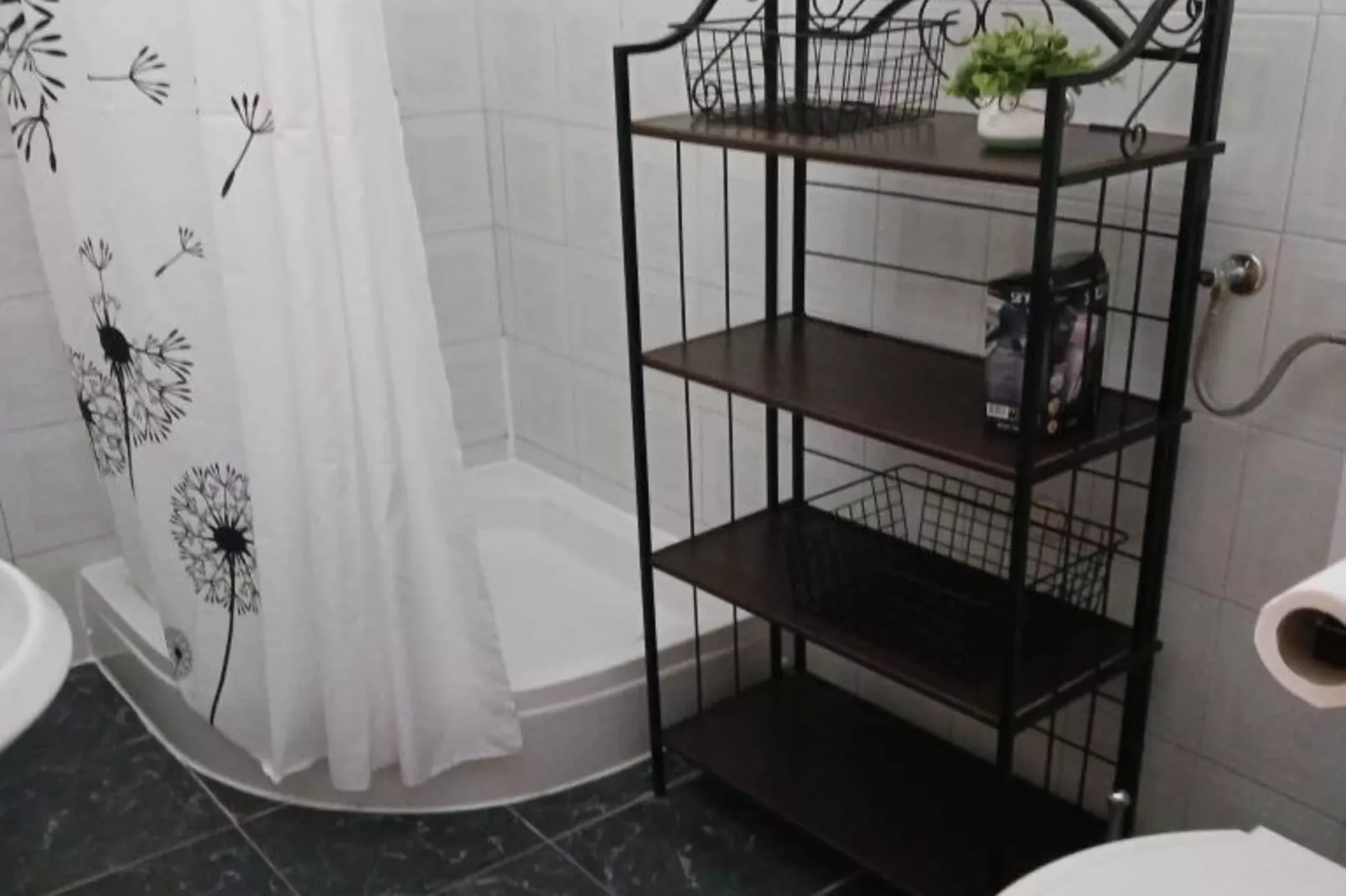 Apartmani Green Oasis - One Bedroom Apartment with Terrace and Sea View-Bathroom