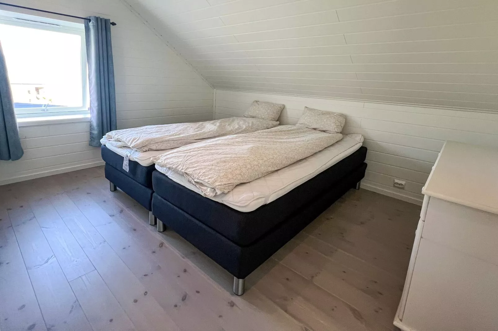 8 person holiday home in Svelgen-Indoor