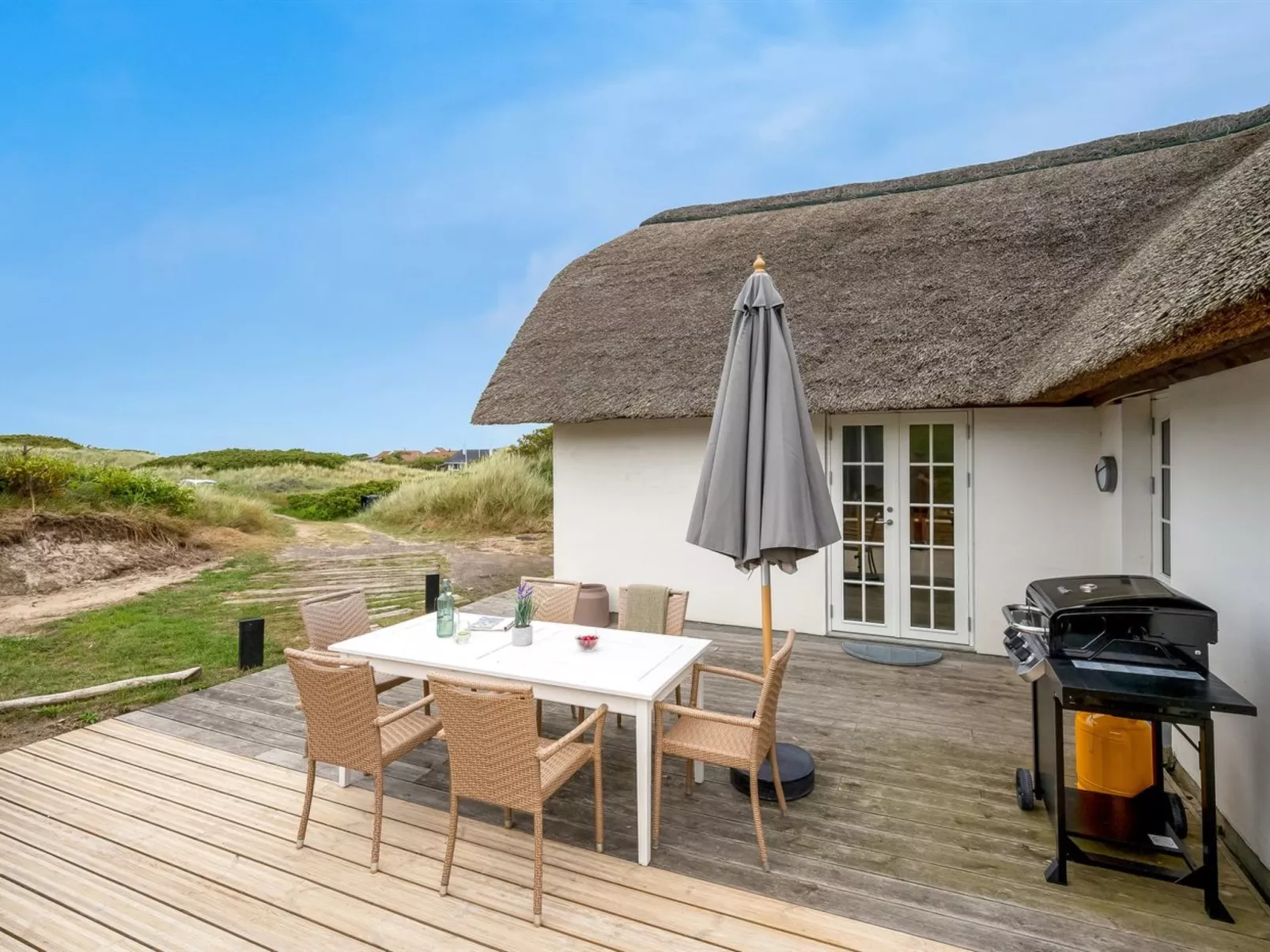 "Erle" - 200m to the fjord-Outside