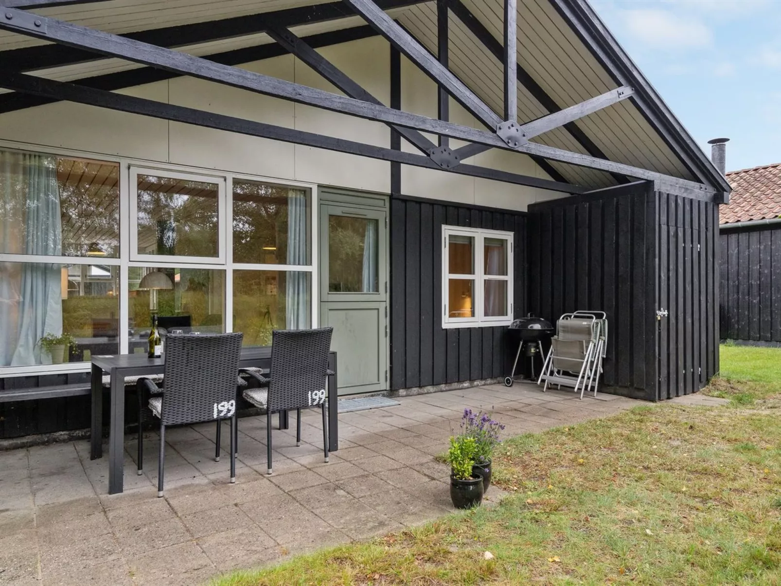 "Julkil" - 250m from the sea-Draußen