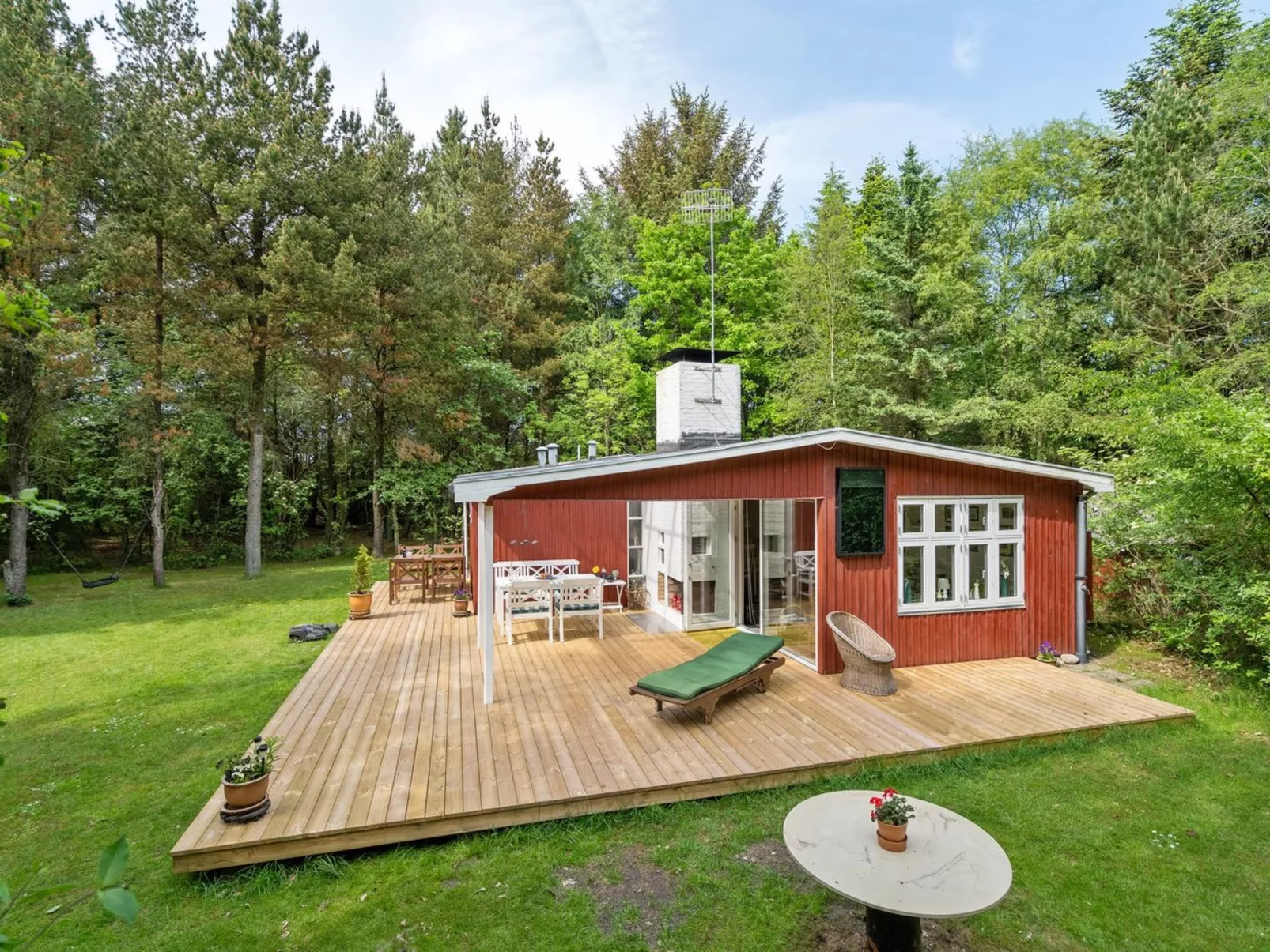 "Deik" - 2km to the fjord-Outside