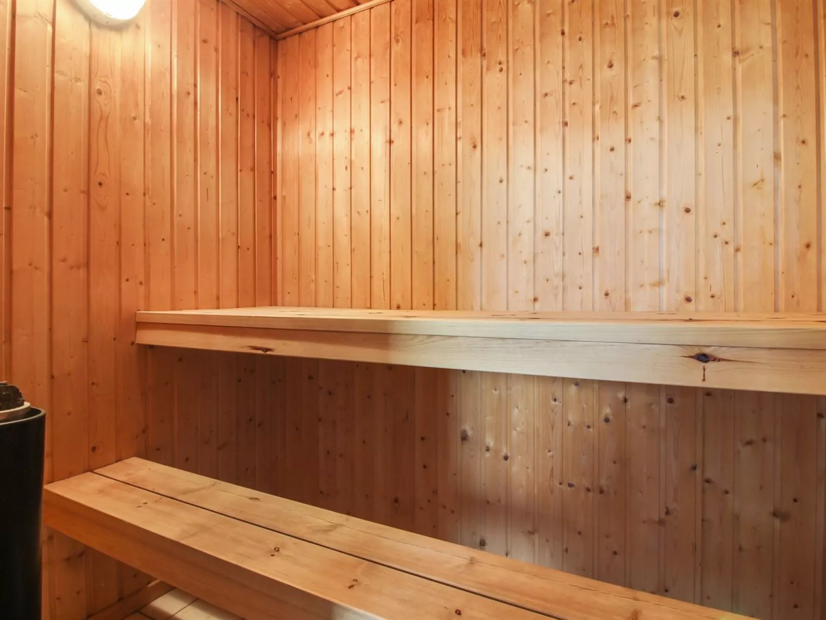 "Harriet" - 800m from the sea-Dedans