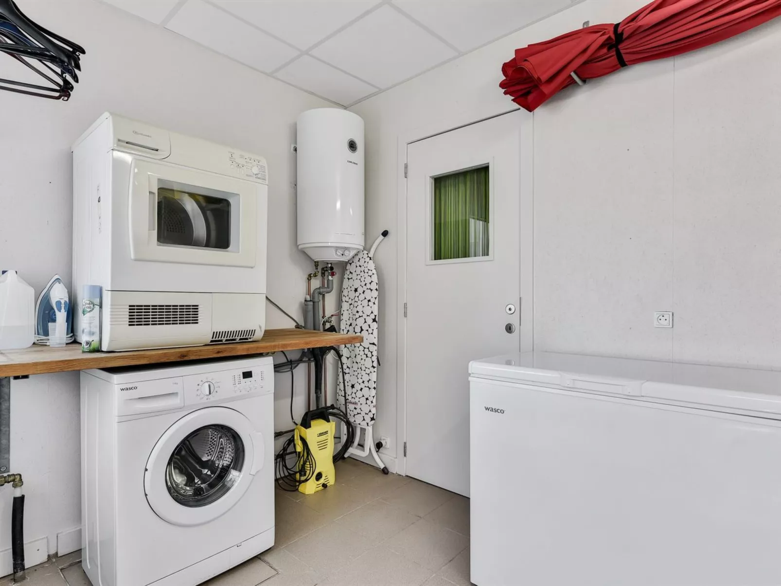 "Haralde" - 2.5km from the sea-Dedans