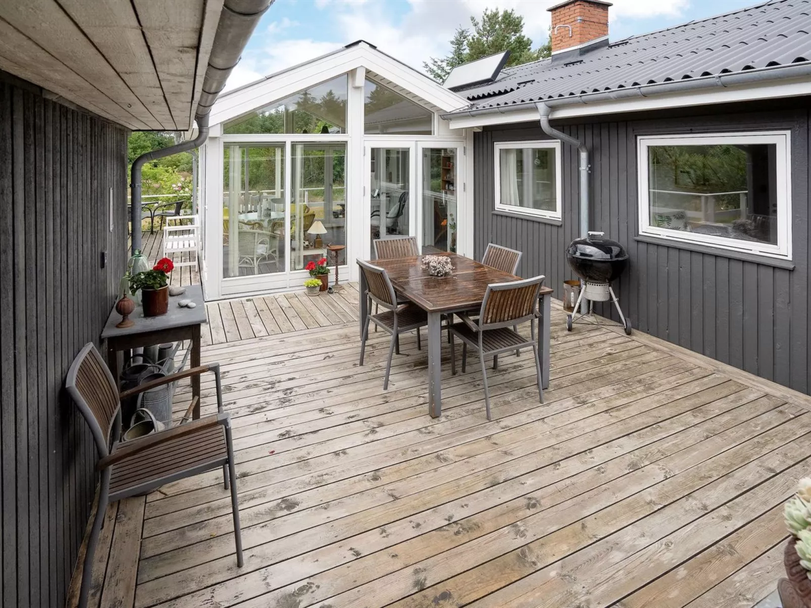 "Thersten" - 500m to the fjord-Outside