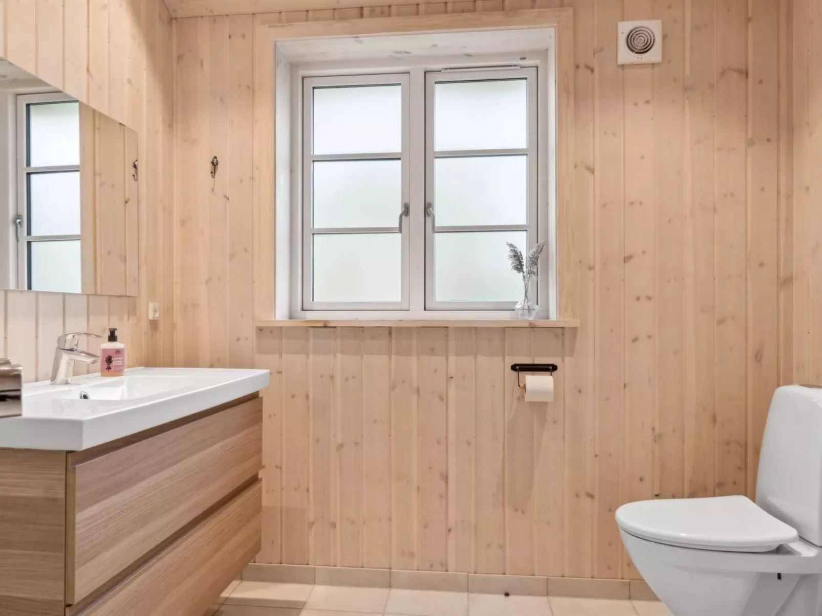 "Grethe" - 750m from the sea-Inside