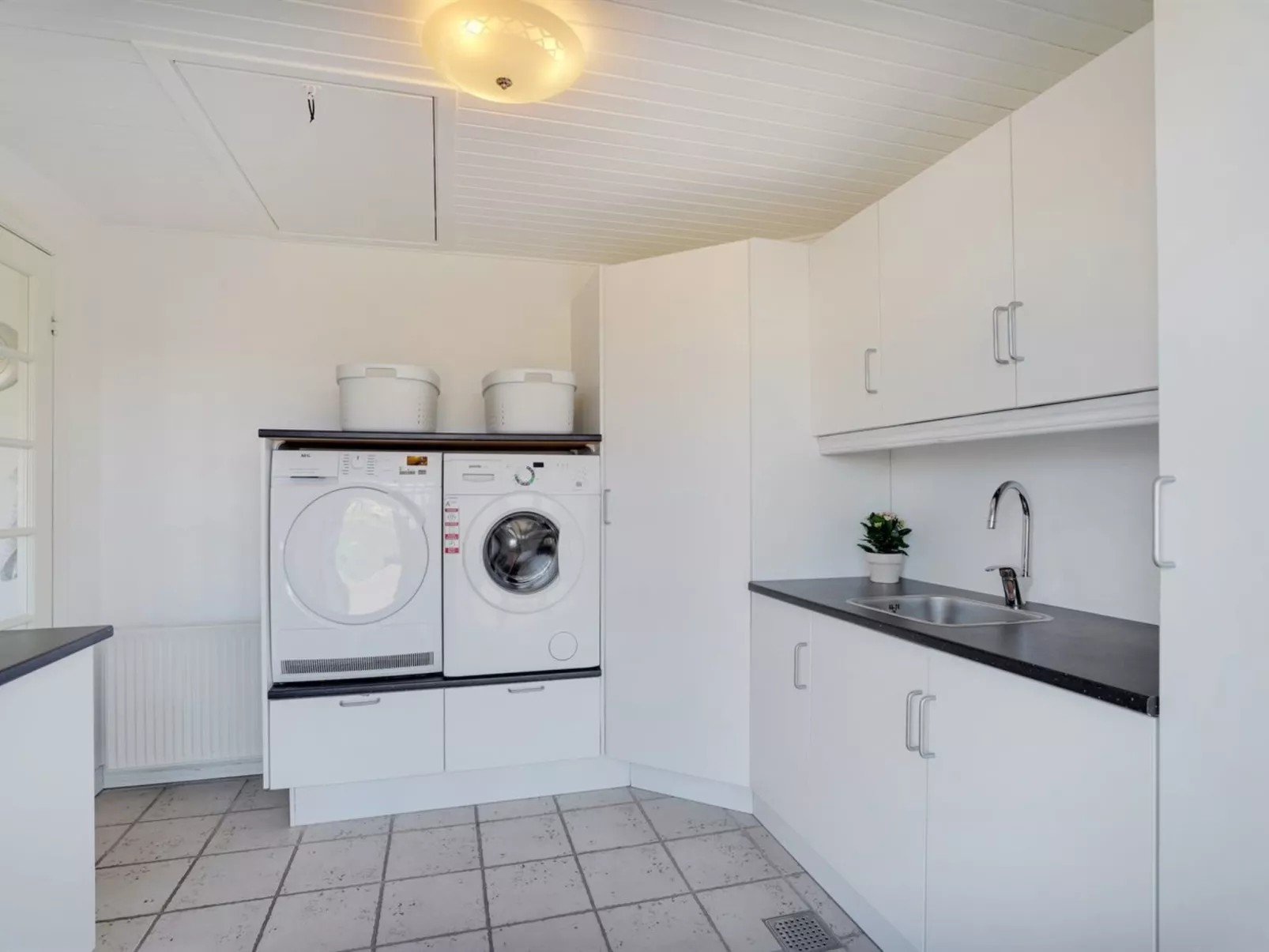 "Bitta" - 500m from the sea-Dedans