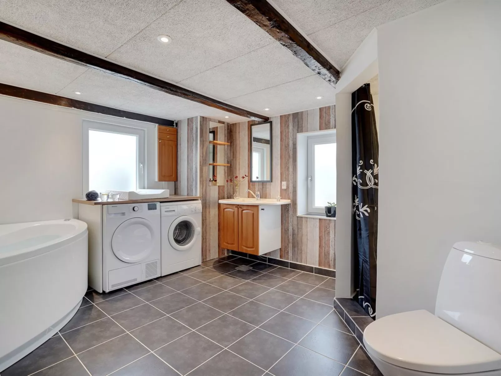 "Ailke" - 2km to the fjord-Inside