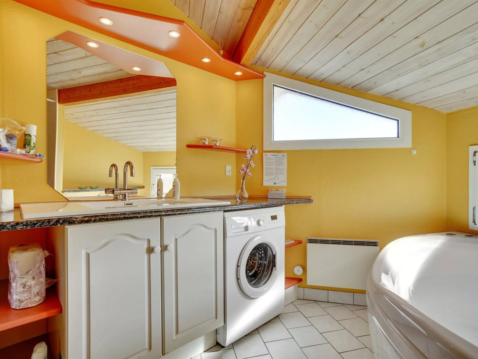 "Zafirka" - 364m from the sea-Inside