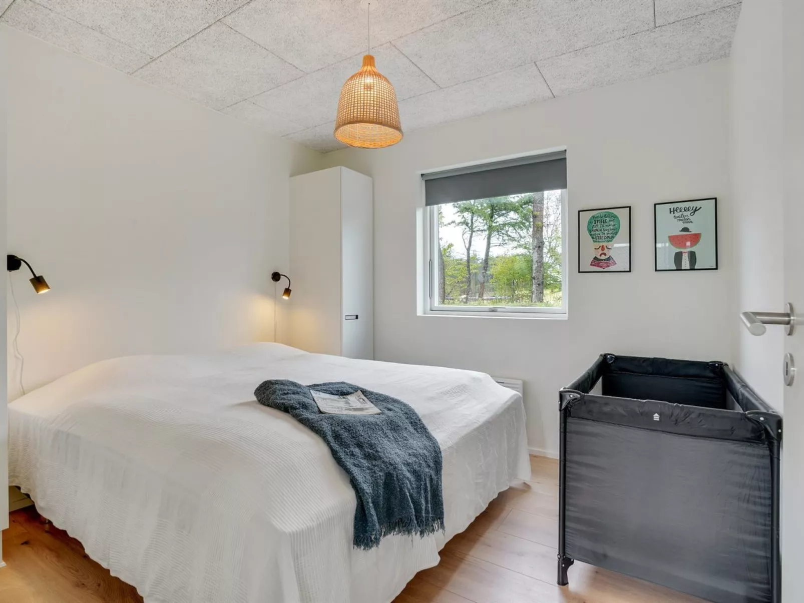 "Elso" - 600m to the fjord-Inside