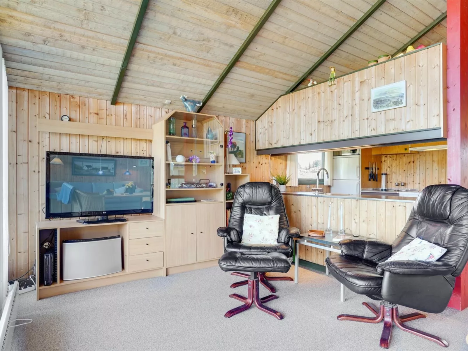 "Alfrik" - 900m from the sea-Inside