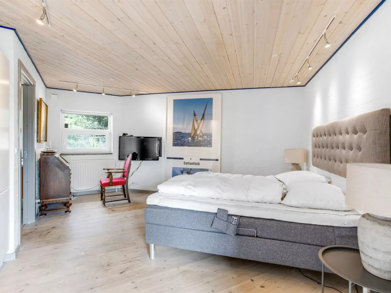 "Sjamme" - 1.2km from the sea-Inside