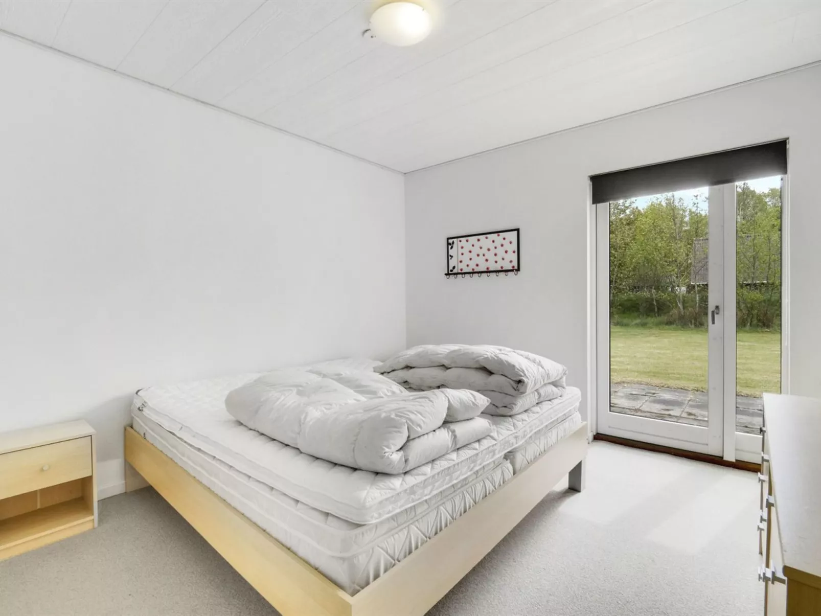 "Mikkeline" - 400m to the fjord-Drinnen