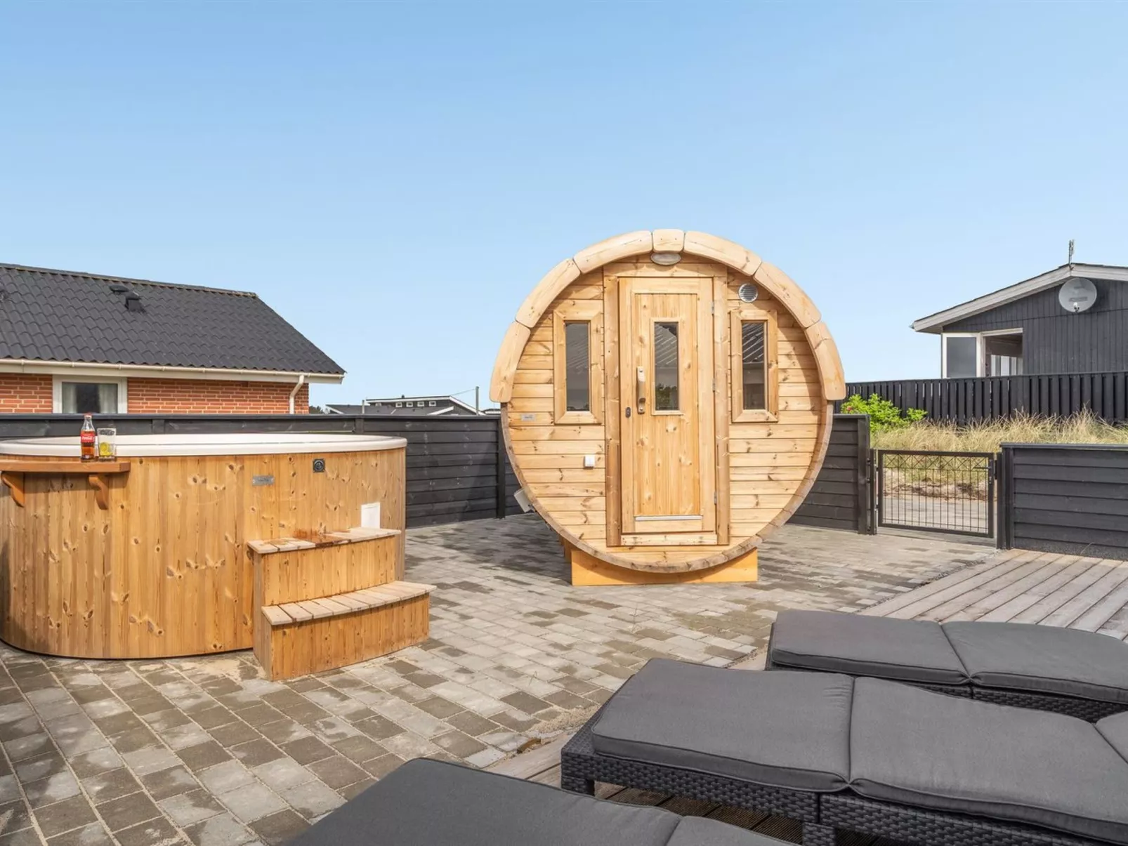 "Teoline" - 500m to the fjord-Draußen