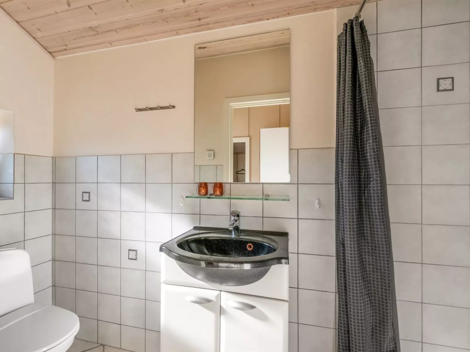 "Findus" - 1.2km to the fjord-Inside