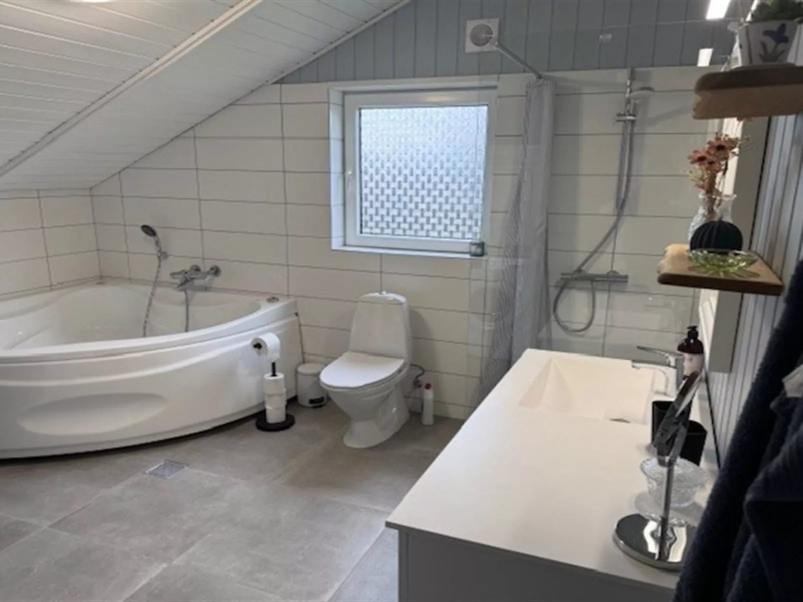 "Petrus" - 750m from the sea-Inside