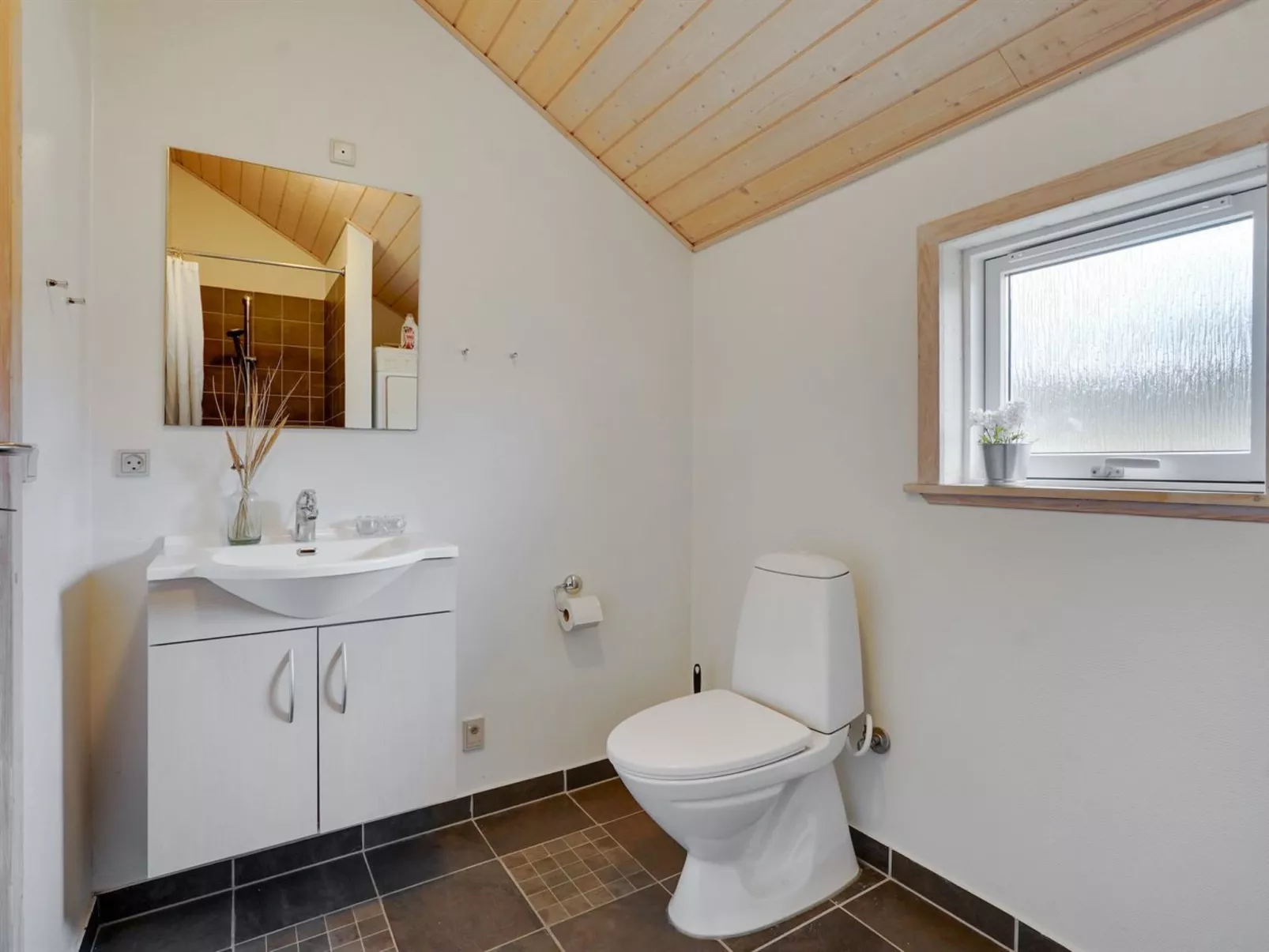 "Alhed" - 650m from the sea-Inside