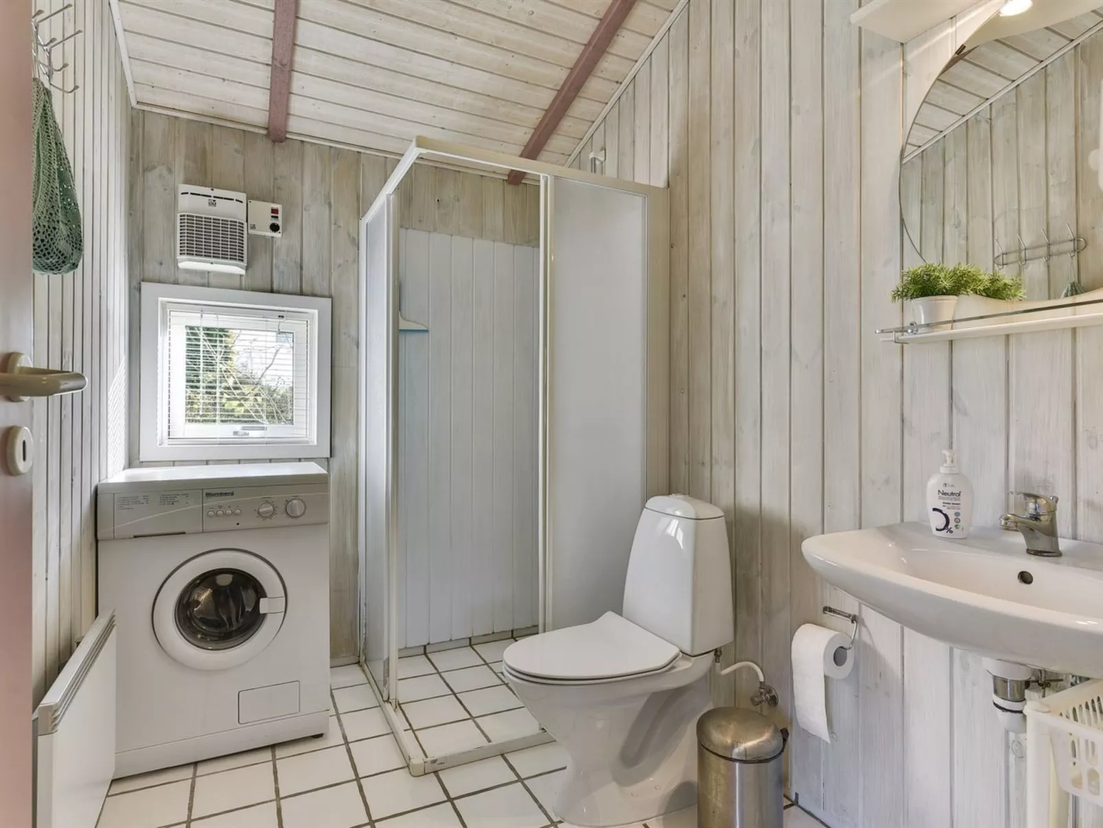 "Roel" - 500m from the sea-Dedans