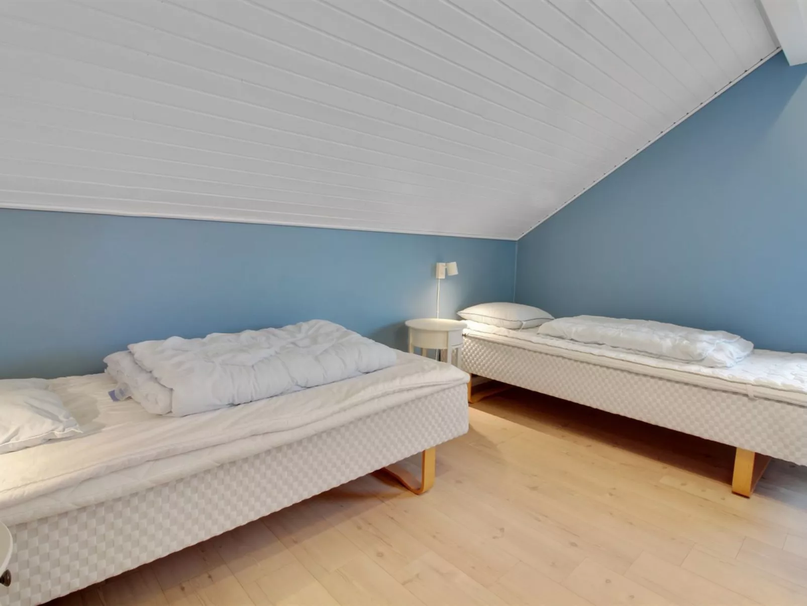 "Terje" - 2.3km from the sea-Dedans