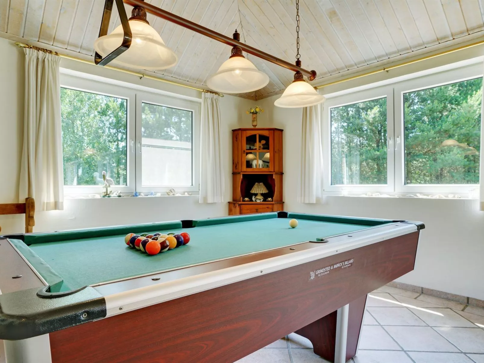 "Arletty" - 1km from the sea-Inside