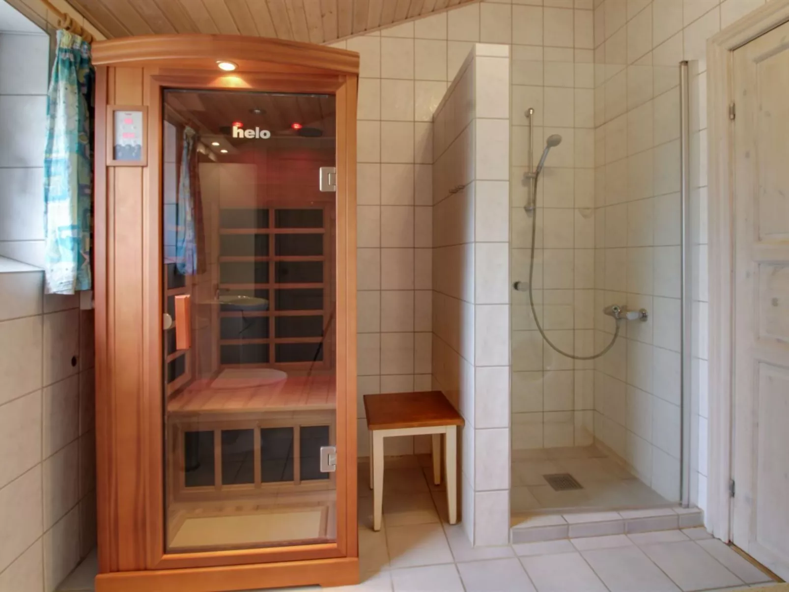 "Elsy" - 2.6km from the sea-Drinnen