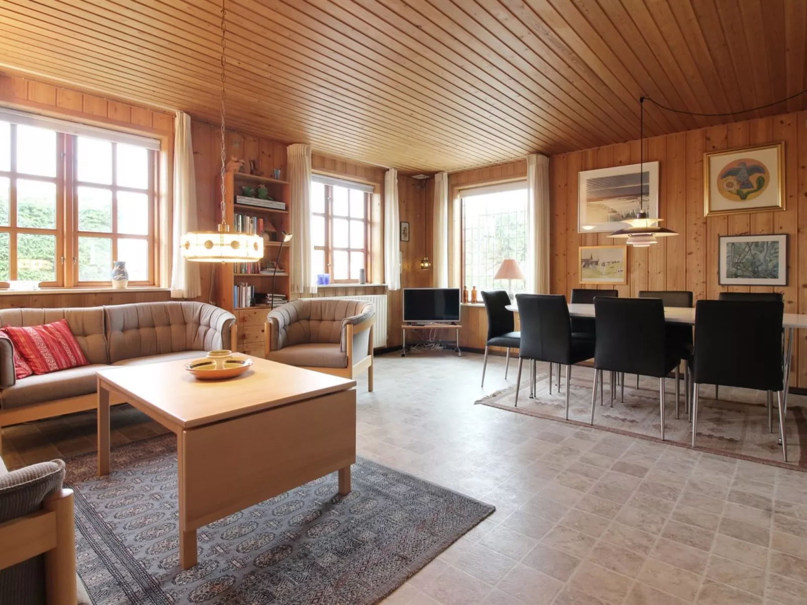 "Ehmi" - 500m from the sea-Inside