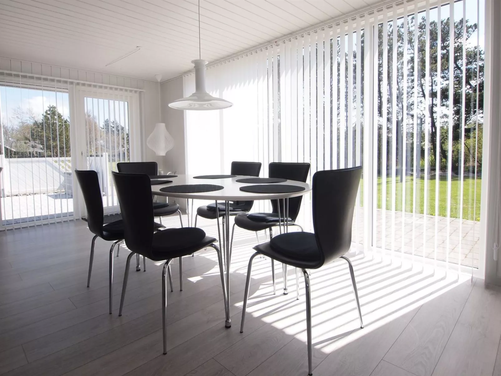 "Emmarenze" - 400m from the sea-Inside