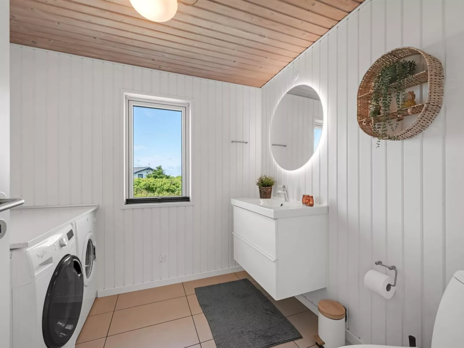 "Talia" -  from the sea-Dedans