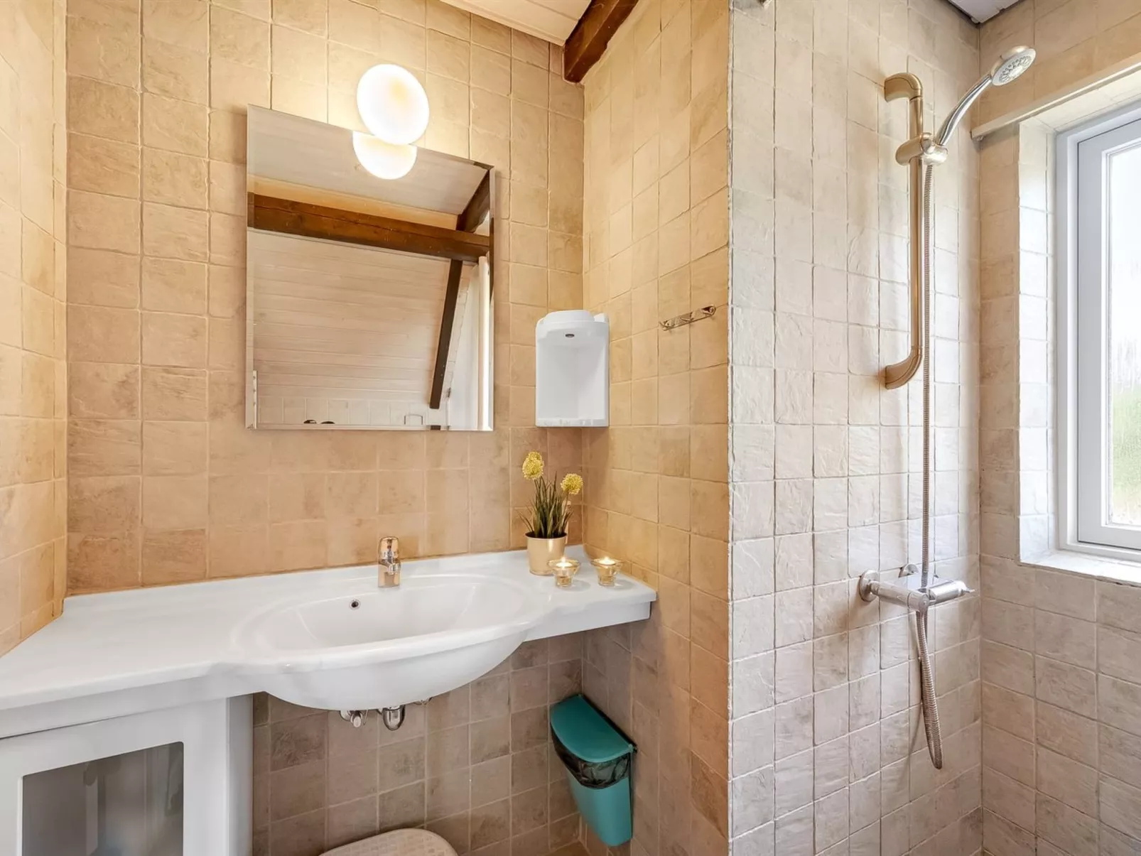 "Thorbjörn" -  from the sea-Dedans