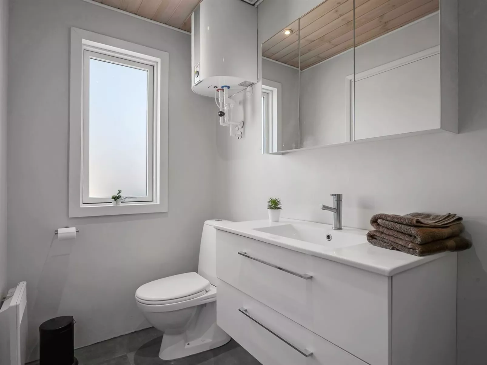 "Clemence" - 900m from the sea-Inside